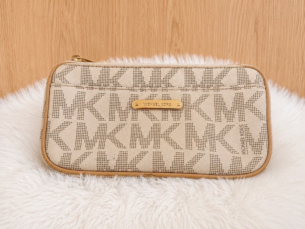 Michael Kors MK Signature Zip Around Wallet Beige Tan Gold Tone